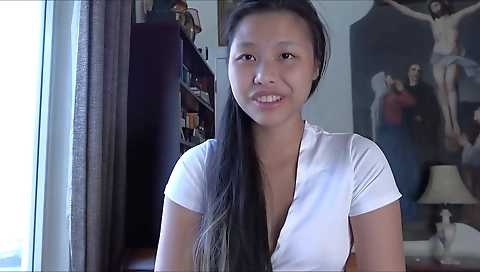 Asian girl getting her pussy penetrated in her room